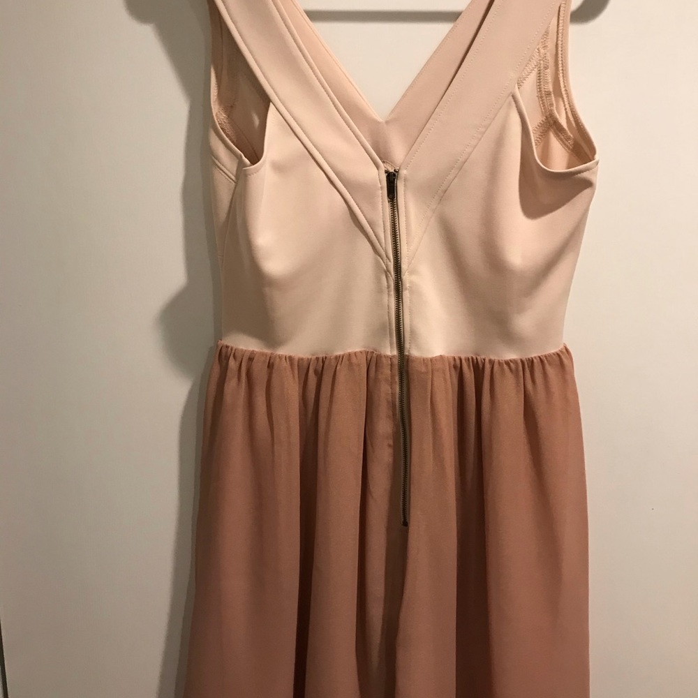 Dress size M - Picture 2 of 3